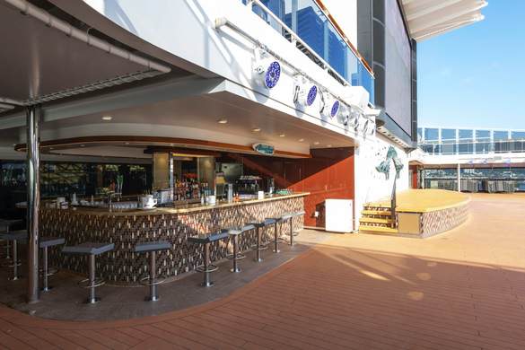 MSC Cruises MSC Grandiosa Atmosphere North Bar 1 ©MSC Rights Ivan Sarfatti.jpg